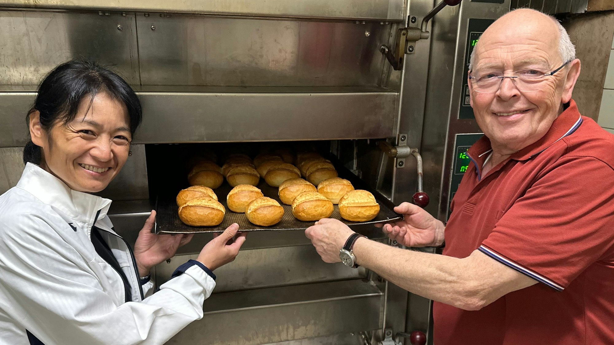 Bäckerei Profittlich in Niederpleis schließt. Saeko Haratake hat ihre Lehre bei Bäckermeister Stephan Profittlich gemacht.
