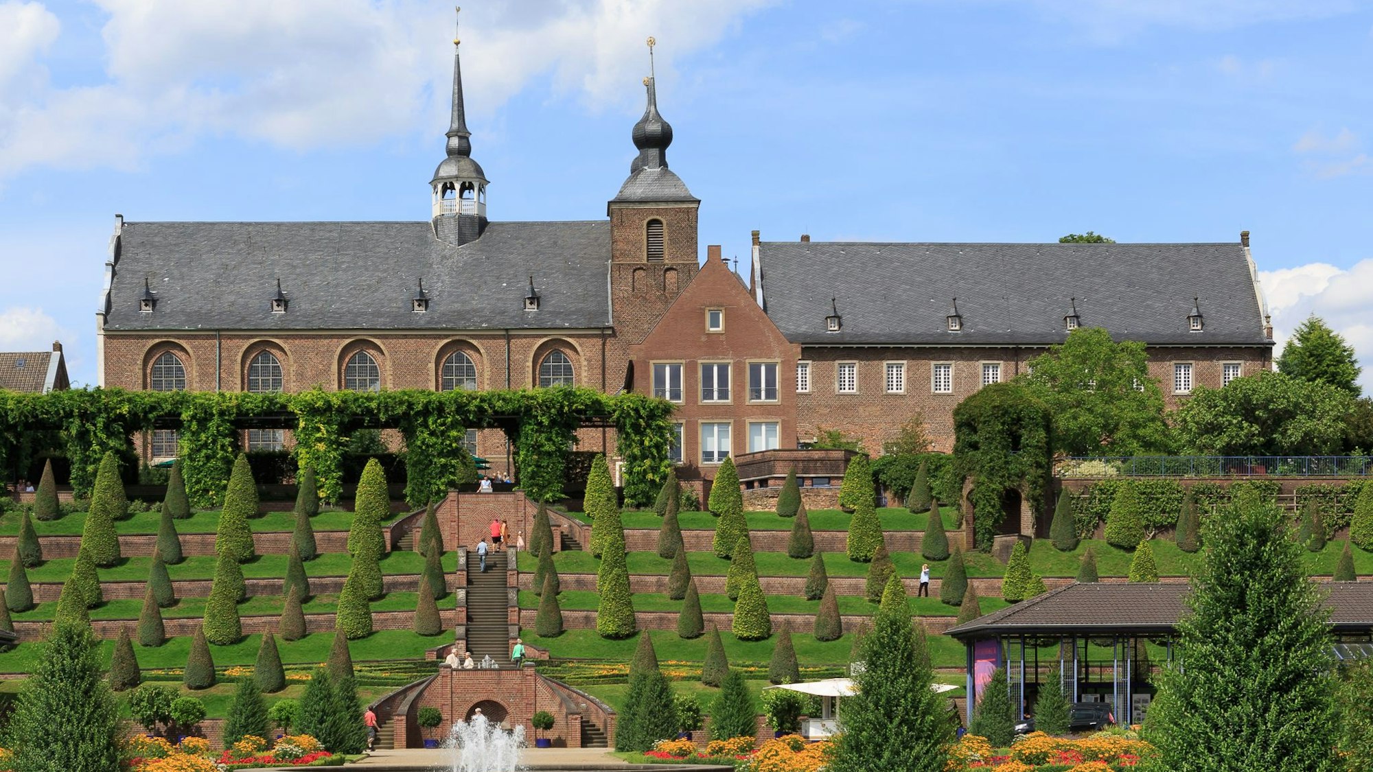 Kloster Kamp mit schönem Terrassengarten. (Archivbild)