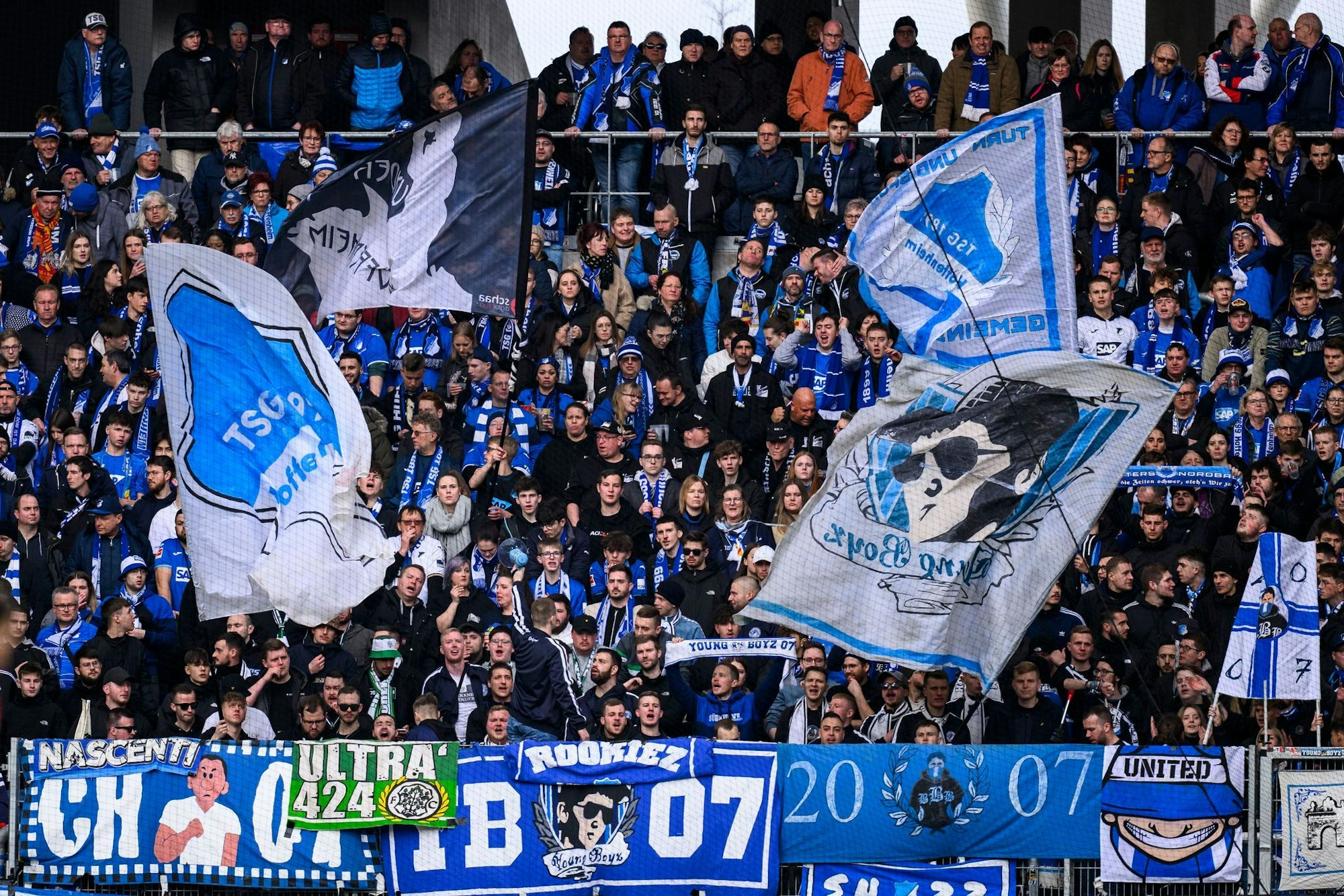 Die TSG Hoffenheim muss zwei Spielerberater wieder ins Stadion lassen.