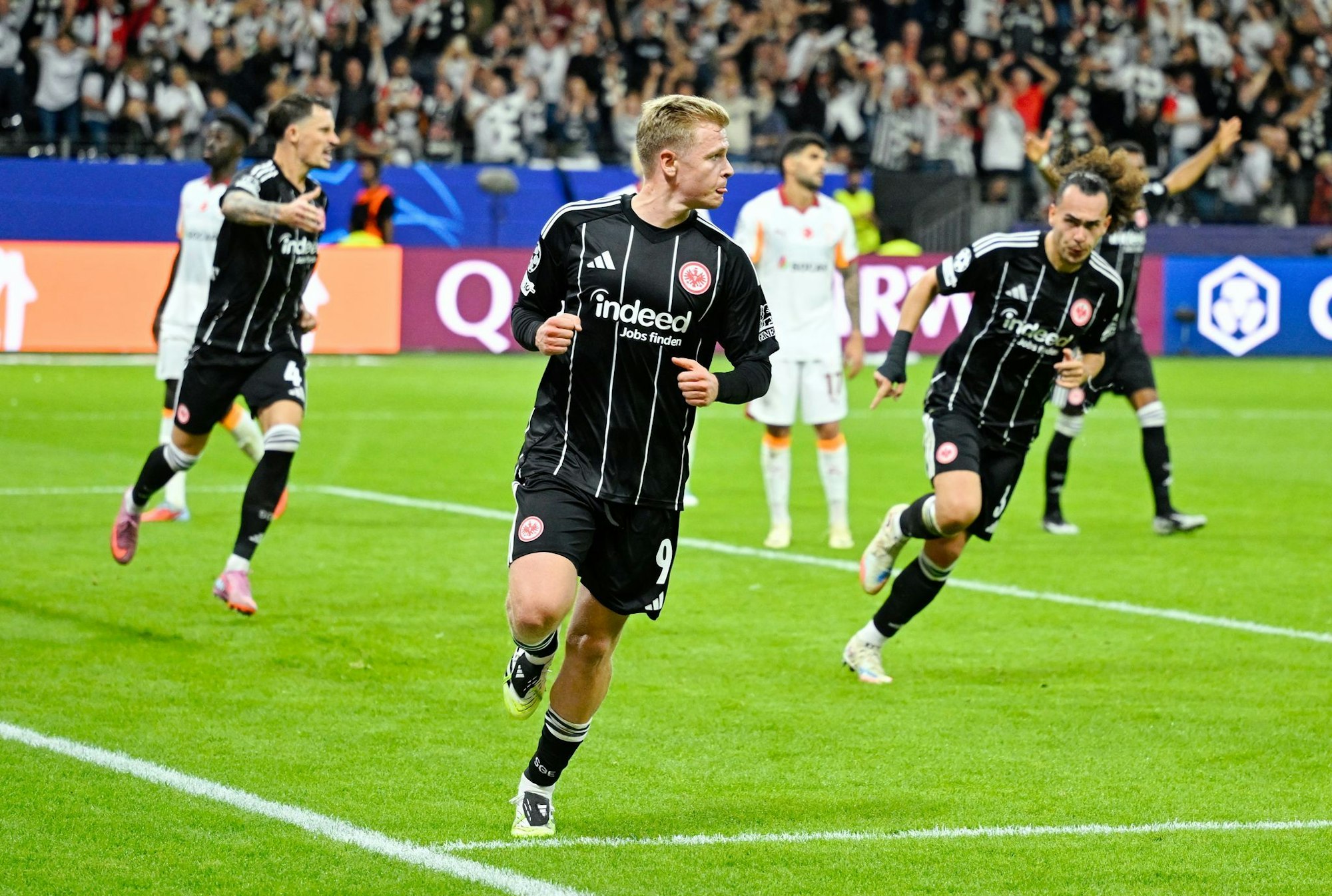 Erzielte seine ersten Pflichtspieltore für Eintracht Frankfurt: Jonathan Burkardt.