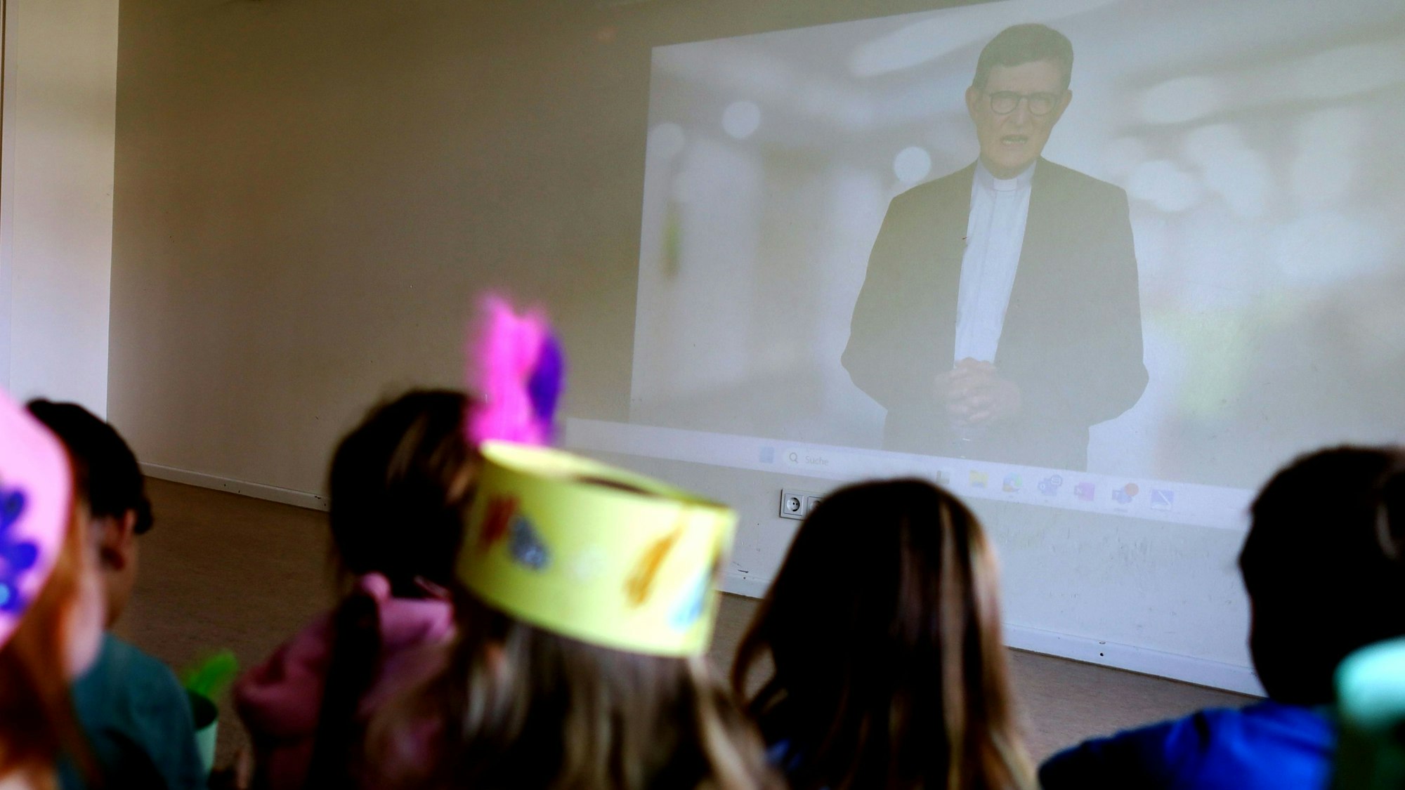 Digitale Grußworte von Erzbischof Woelki.