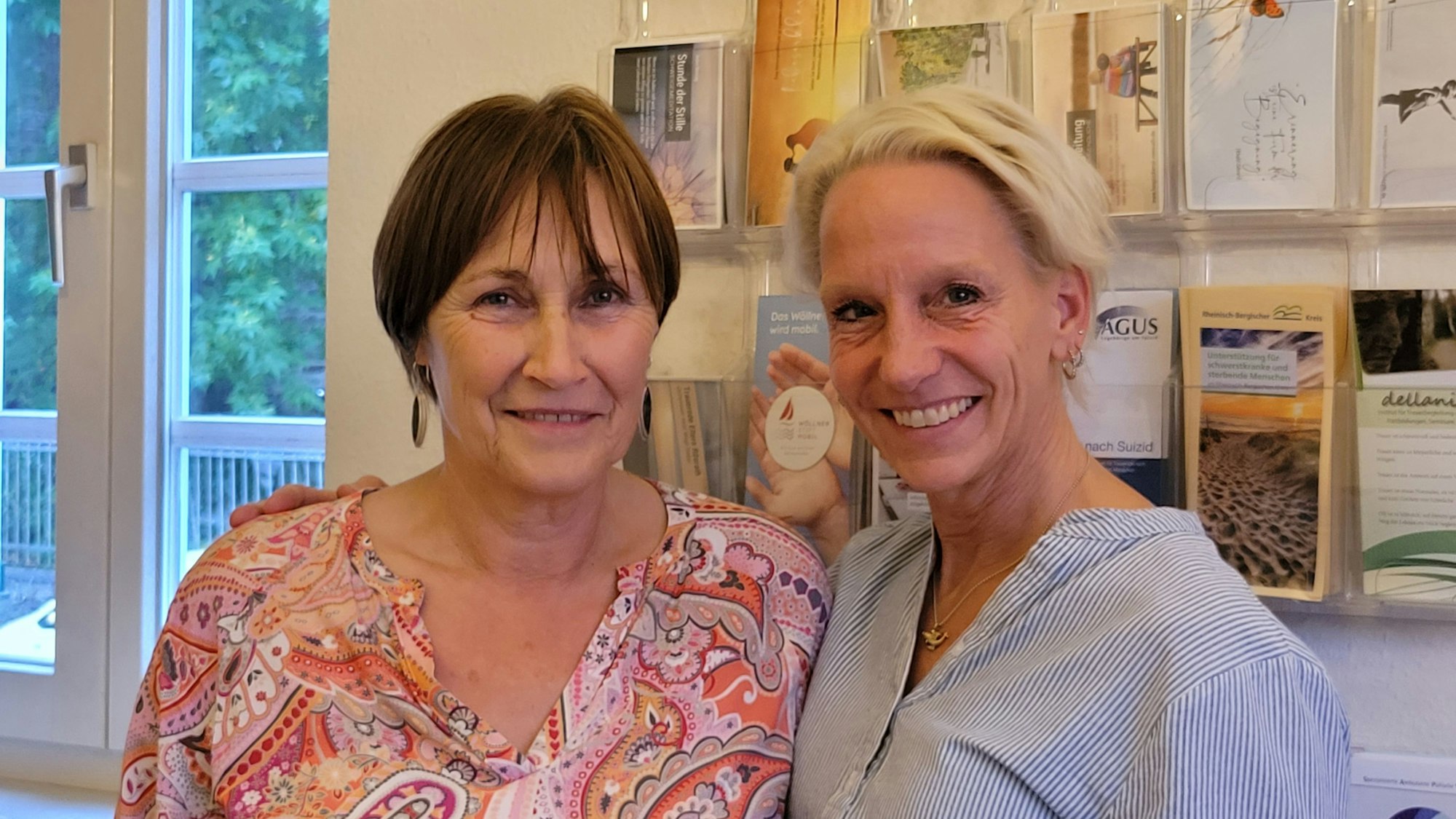 Johanna Schaefer (l.) und Nicola van Bühren lächeln in die Kamera.