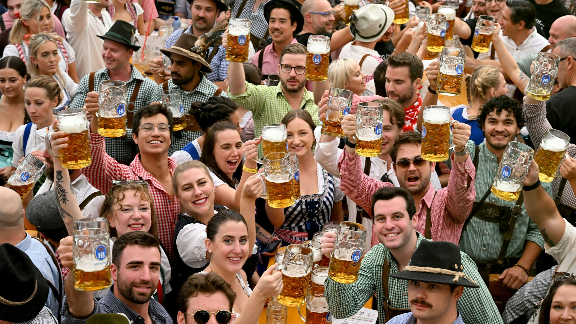 Die Gaudi startet: Nicht nur in München, auch in vielen Orten im Rhein-Sieg-Kreis gibt es Oktoberfeste.