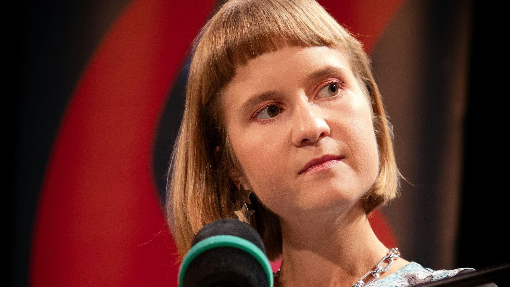 Caroline Wahl beim Auftakt der lit.Cologne Spezial