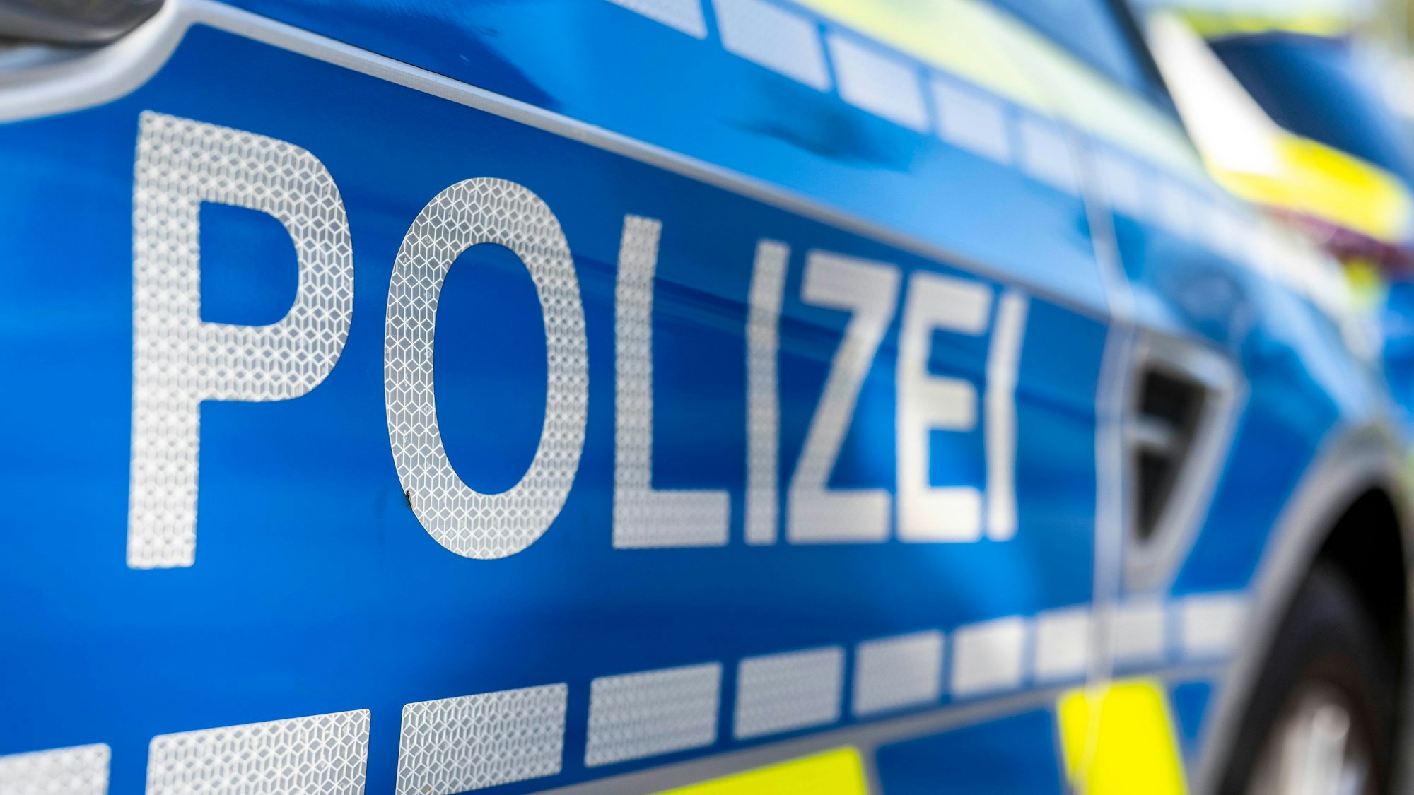 Polizei warnt vor Trickbetrug, nachdem ein Senior in Schifferstadt um Gold in Höhe von 140.000 Euro betrogen wurde. (Symbolbild)