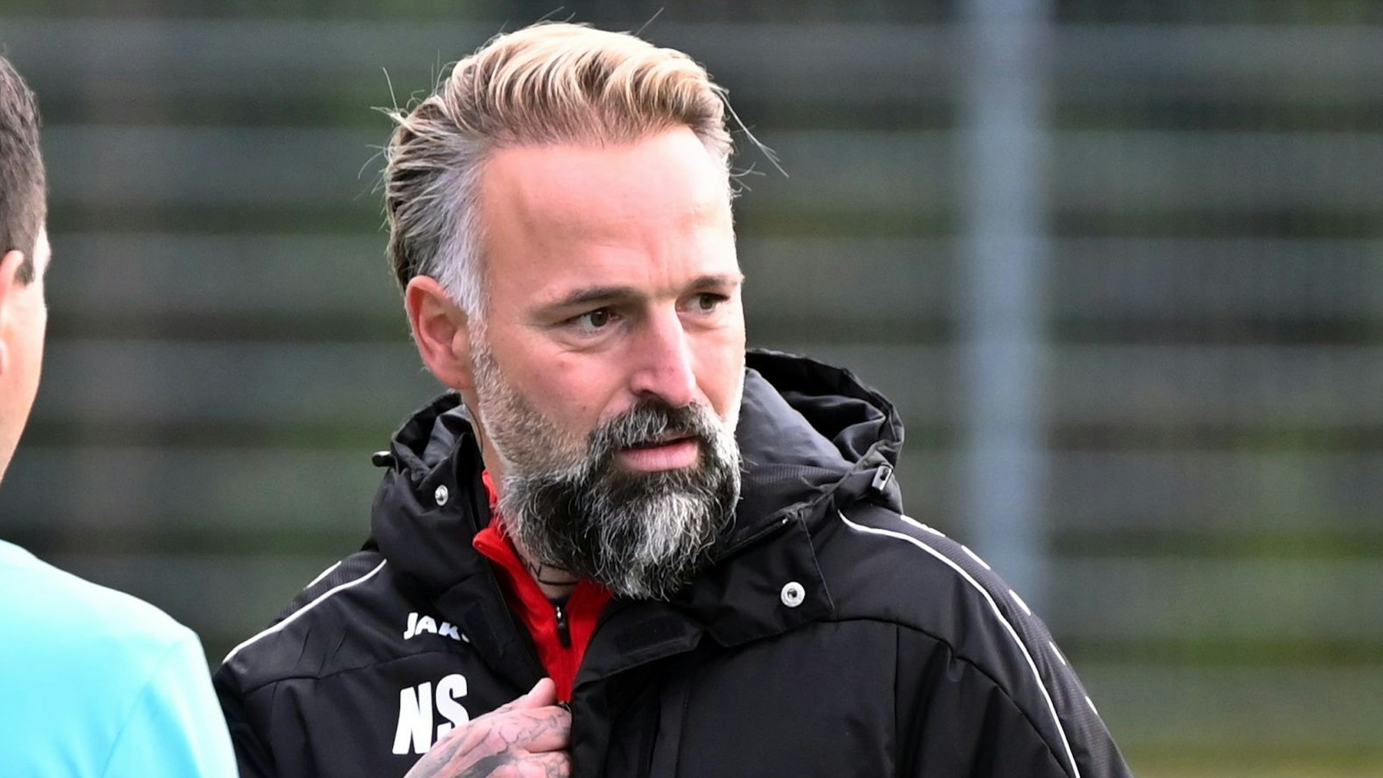 Fußball
SV Schlebusch - SpVg Porz
TR: Jonas Wendt (Porz)
Foto: Uli Herhaus