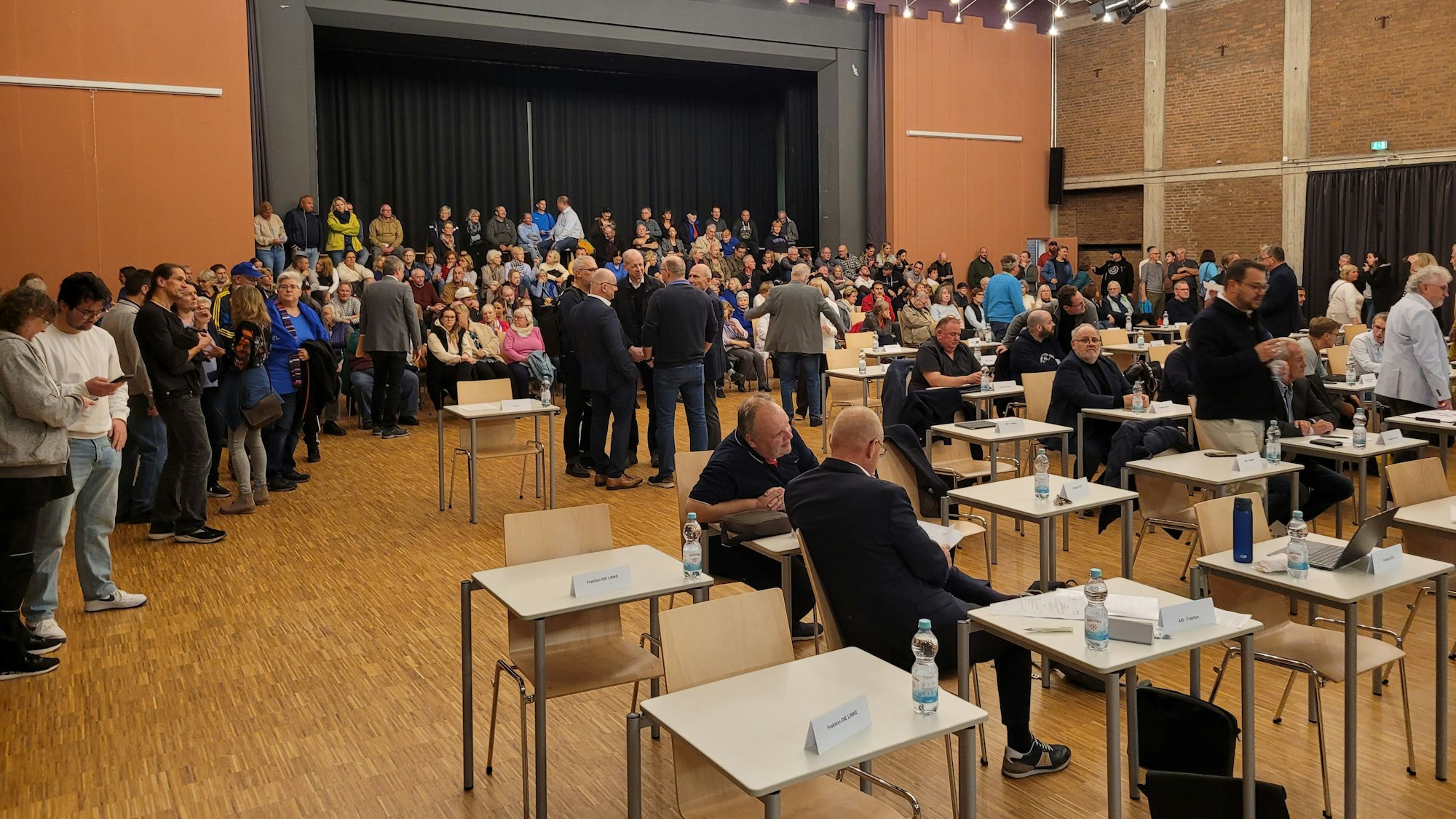 Wieviel „Austausch“ haben die Fraktionen im Rösrather Stadtrat? Zu dieser Frage gibt es einen Schlagabtausch vor der Stichwahl am Sonntag.