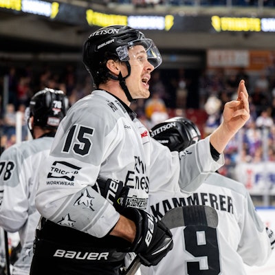 Traf in Nürnberg: Haie-Stürmer Louis-Marc Aubry