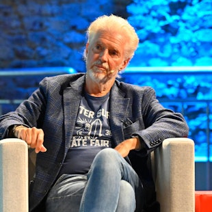 Bestsellerautor Frank Schätzing bei einer Talk-Runde.