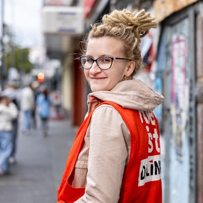 Isabel Gerken hat in ihrem Wahlkreis Kalk das erste Direktmandat für die Linke geholt.