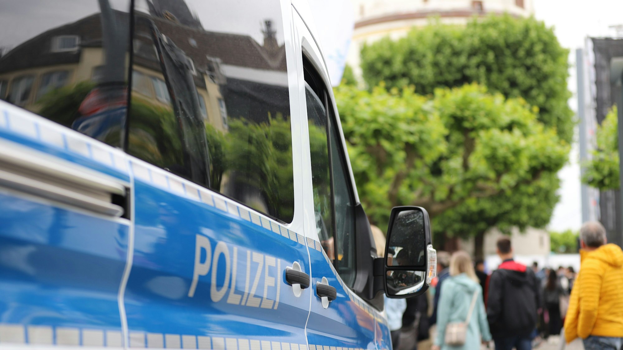 Beamte der Polizei konnten die Vermisste schließlich in Heinsberg finden.