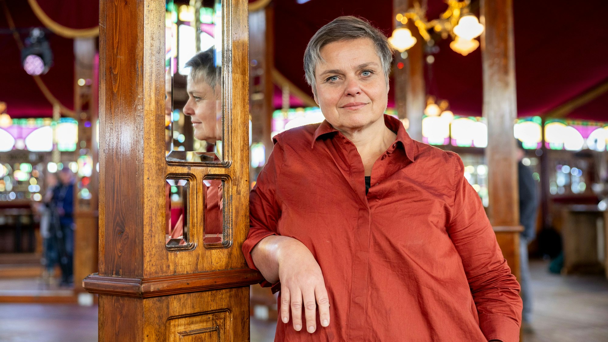 Theaterleiterin Bettina Montazem