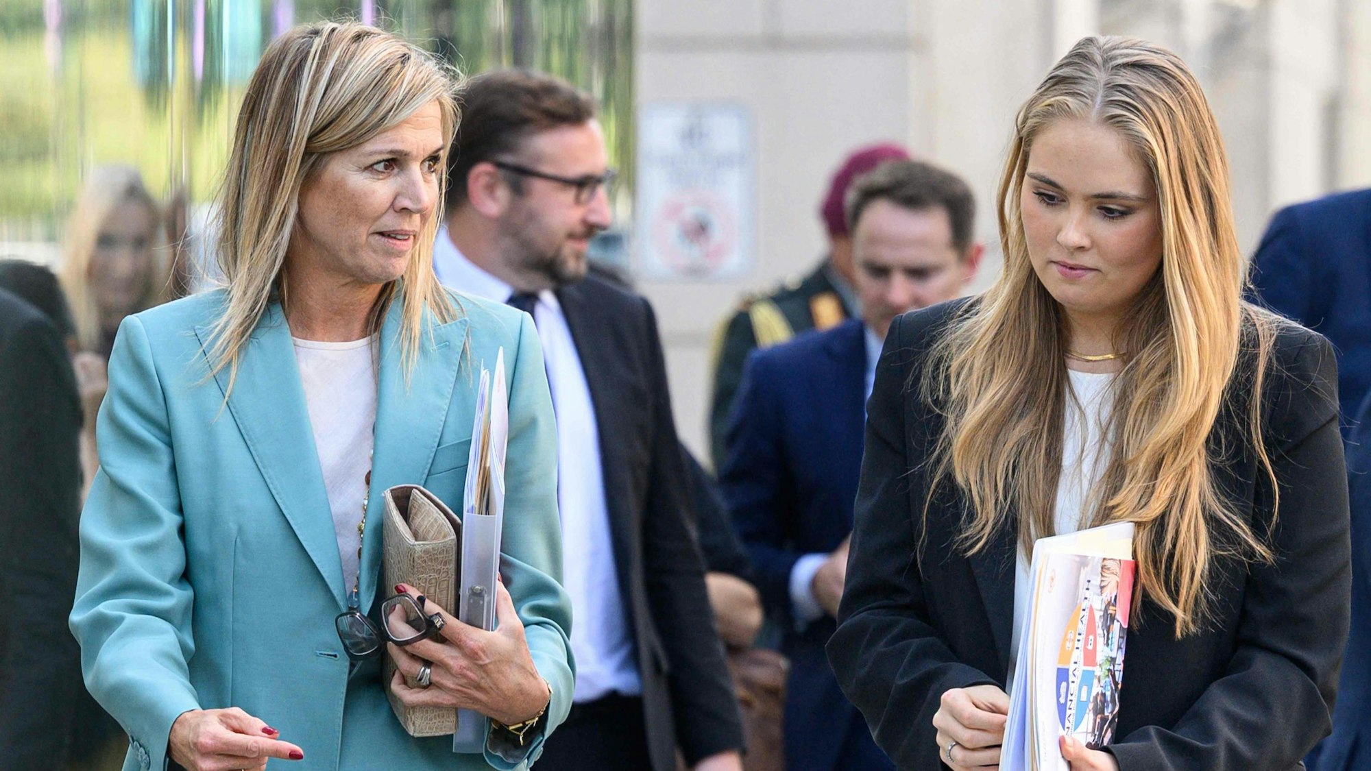 Königin Máxima und Kronprinzessin Amalia treffen am 22. September 2025 bei der International Finance Corporation in Washington, DC, ein.