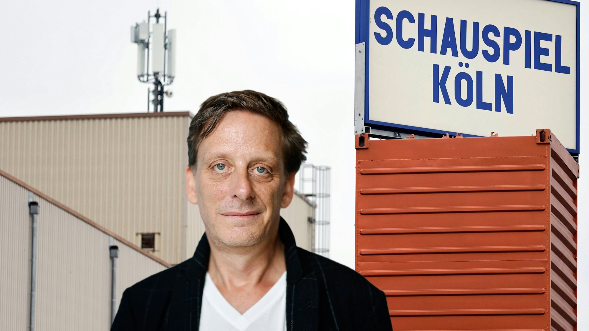 Regisseur Kay Voges bei seiner Vorstellung als neuer Intendant am Kölner Schauspiel ab Spielzeit 2025/26 im Kölner Rathaus.