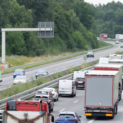 Stau auf einer Autobahn (Symbolfoto).