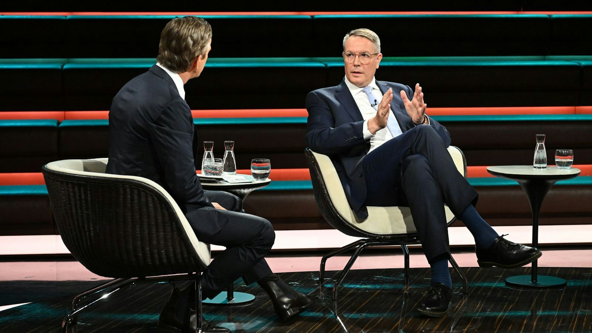 SPD-Vize Alexander Schweitzer erklärte bei „Markus Lanz“, dass auch der deutsche Luftraum mit vermehrten Drohnen-Vorfällen zu kämpfen habe. (Bild: ZDF / Cornelia Lehmann)