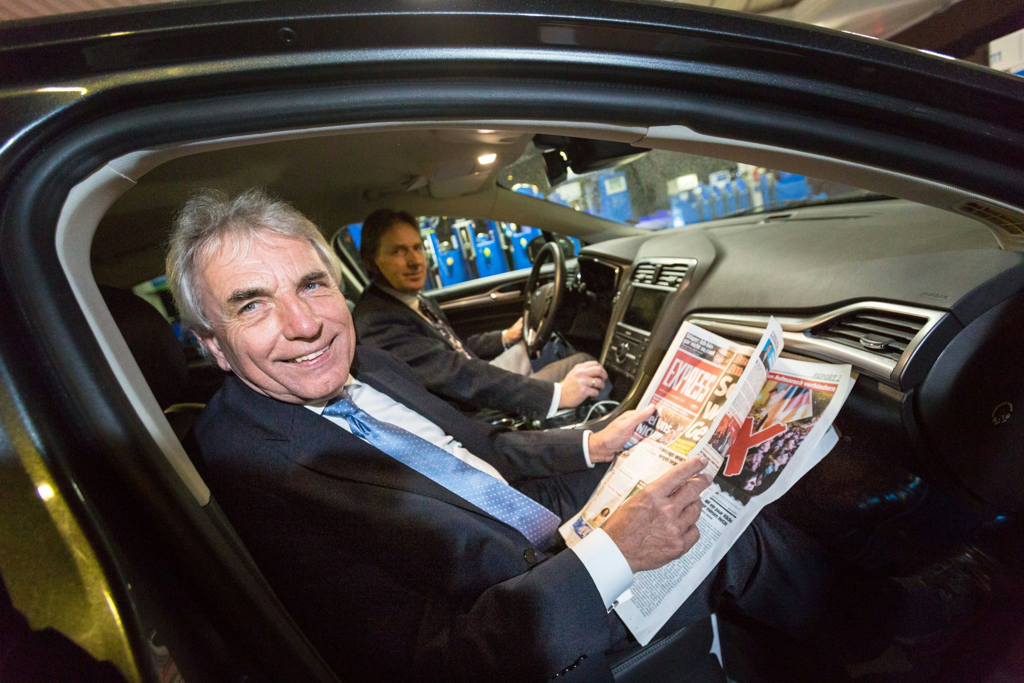 Das Bild zeigt den ehemaligen OB Kölns Jürgen Roters. Foto: Matthias Heinekamp