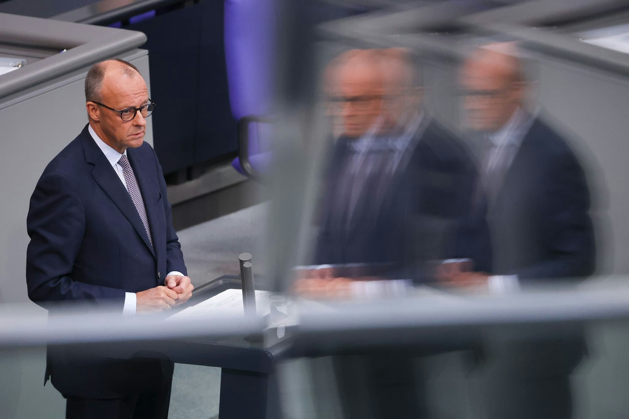 Kanzler Friedrich Merz (CDU) hat bei der Generaldebatte im Bundestag zu Zusammenarbeit aufgerufen und zugleich heftig gegen die Grünen ausgeteilt. Maja Hitij