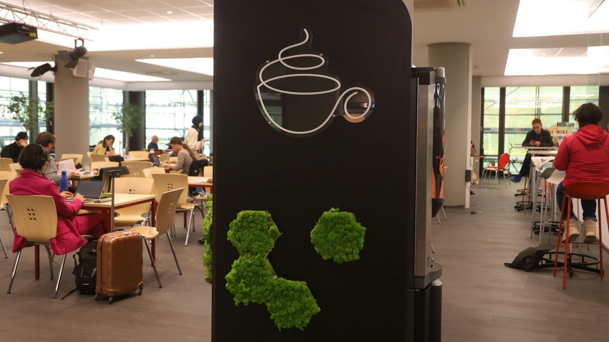 24.09.2025, Köln: Eröffnung des Interims der Zentralbibliothek Köln. Foto: Arton Krasniqi