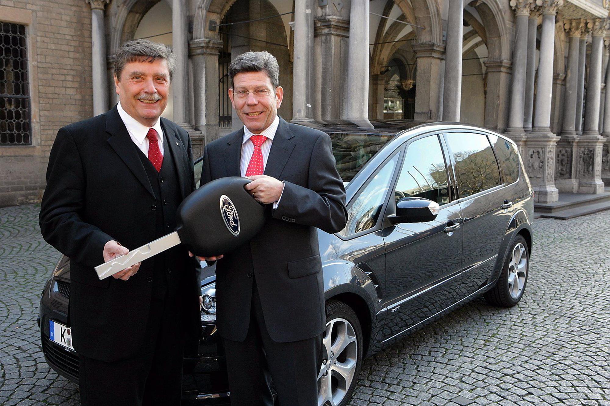 Das Bild zeigt Fritz Schramma und Bernhard Mattes. Foto: ZIK-EXPRESS