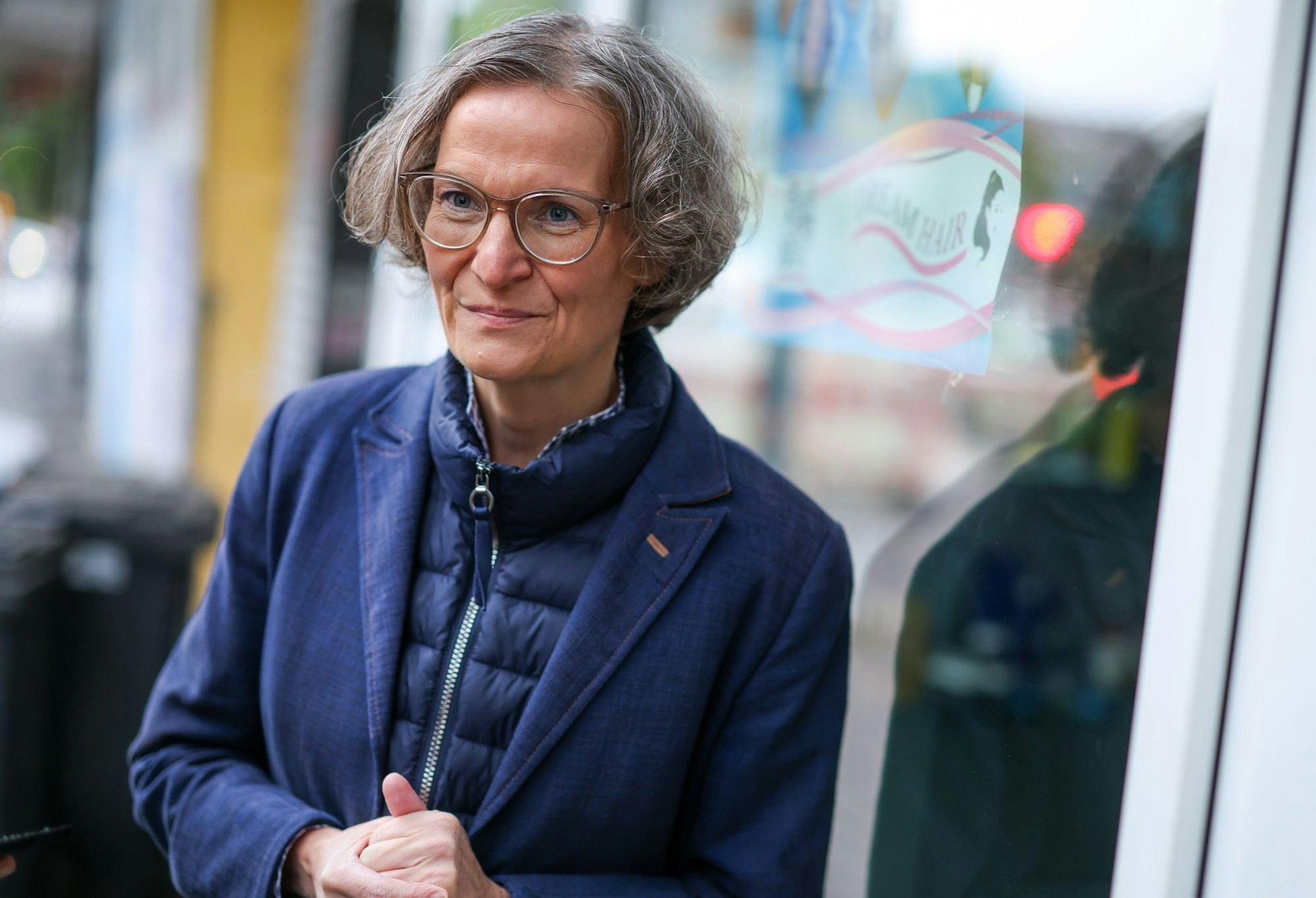 Landesbauministerin Ina Scharrenbach (CDU) begleitete die Kontrolle in Hagen