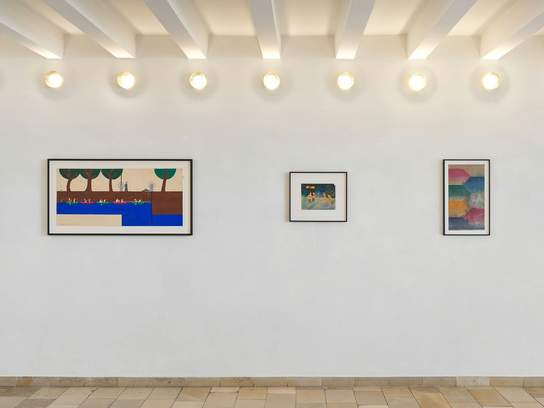 Zeichnungen von Jonas Lipps hängen im Kölnischen Kunstverein an der Wand.