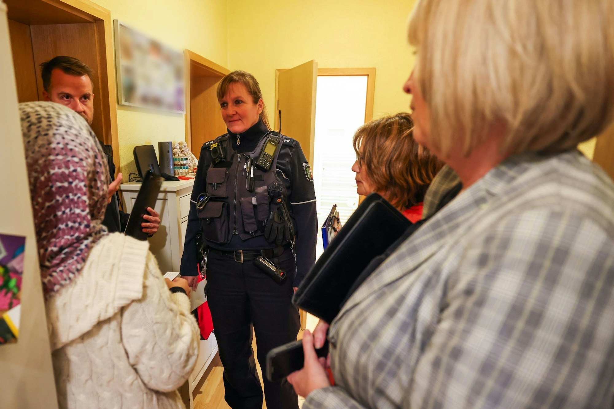 Wohnungen in mehr als 150 Häusern werden landesweit von den Melde- und Ordnungsbehörden besucht, um Missstände aufzudecken.