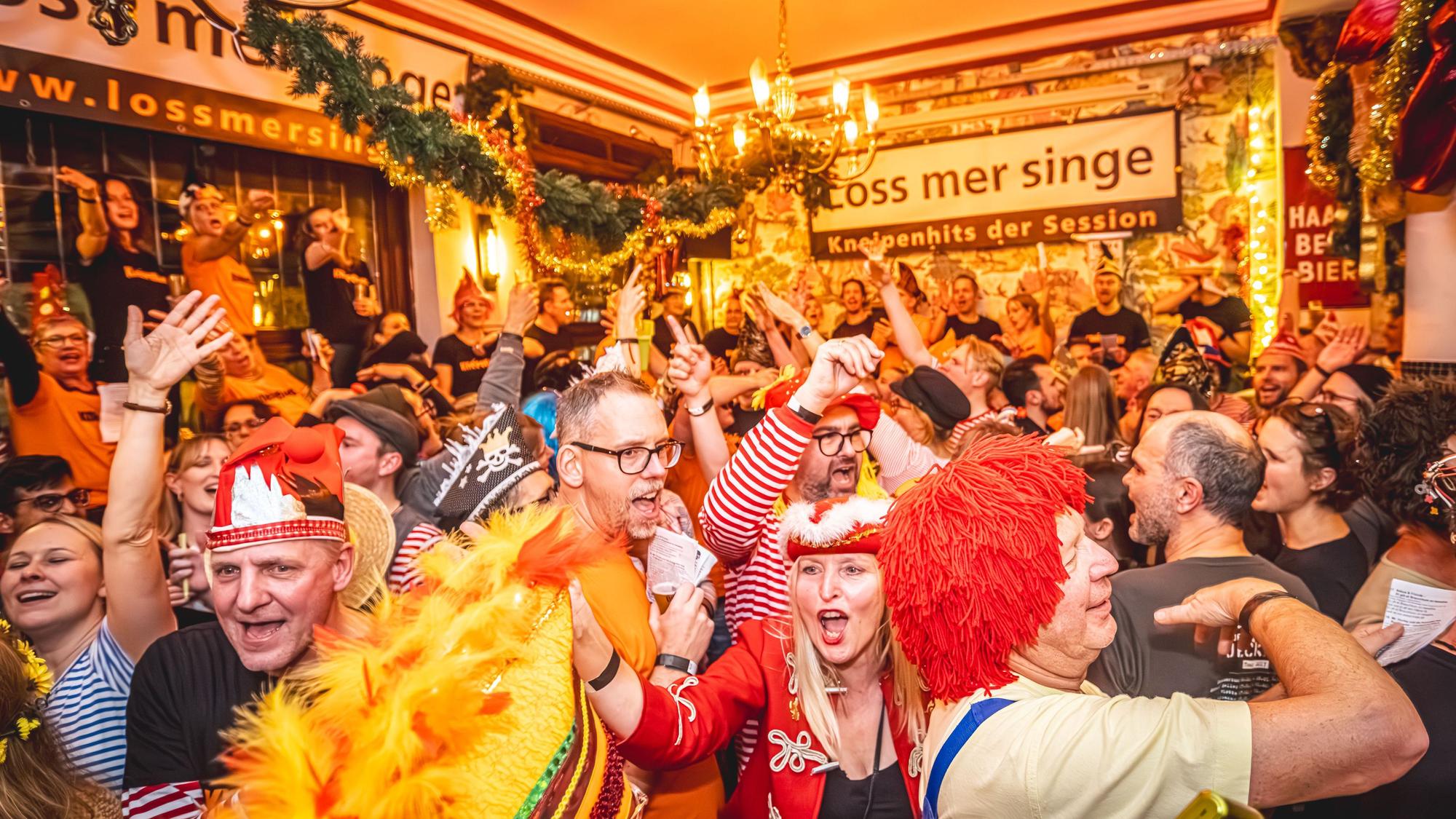 Jecke feiern im Lapidarium