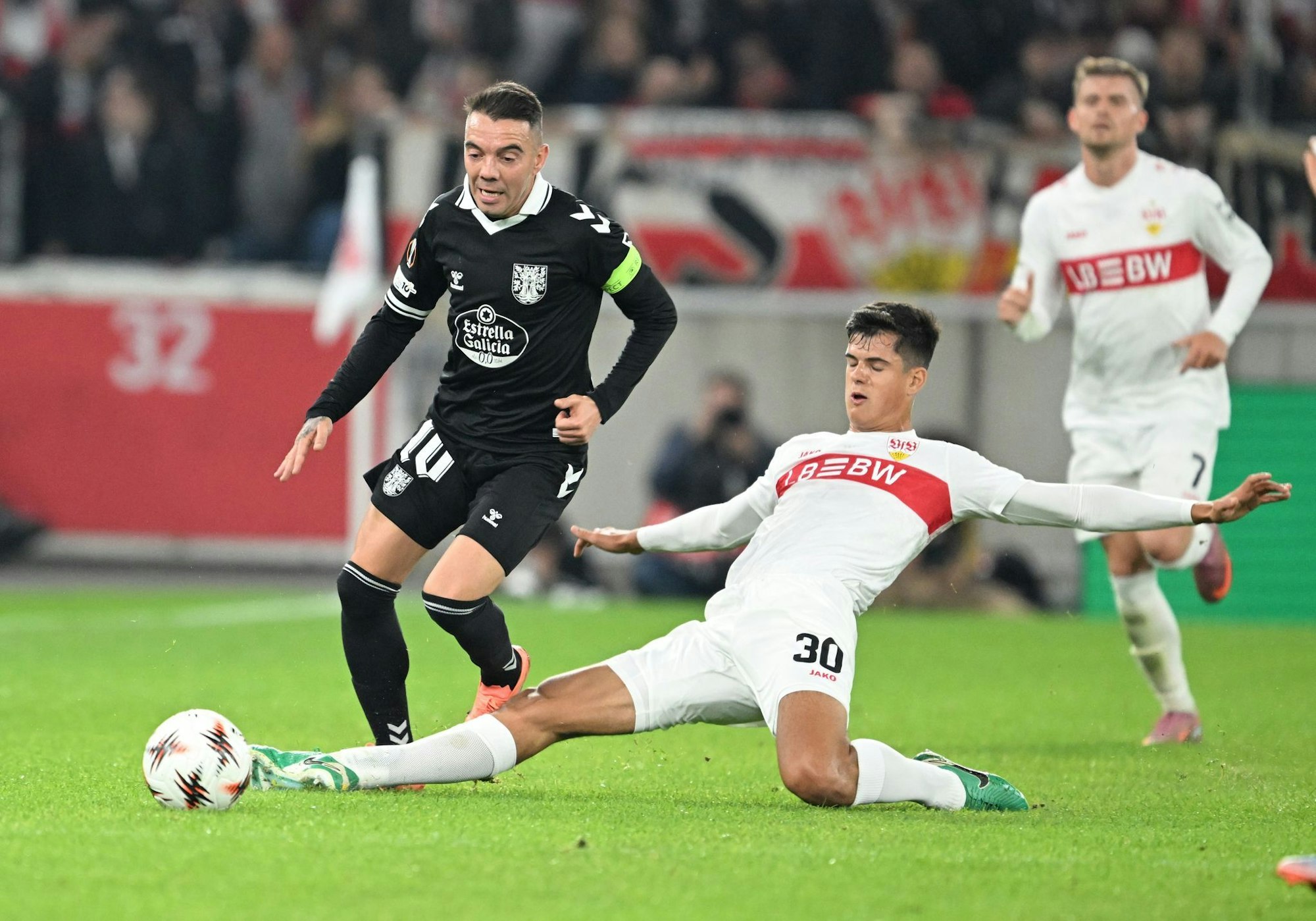 Chema Andrés bekam in der Startelf erneut den Vorzug vor Kapitän Atakan Karazor.