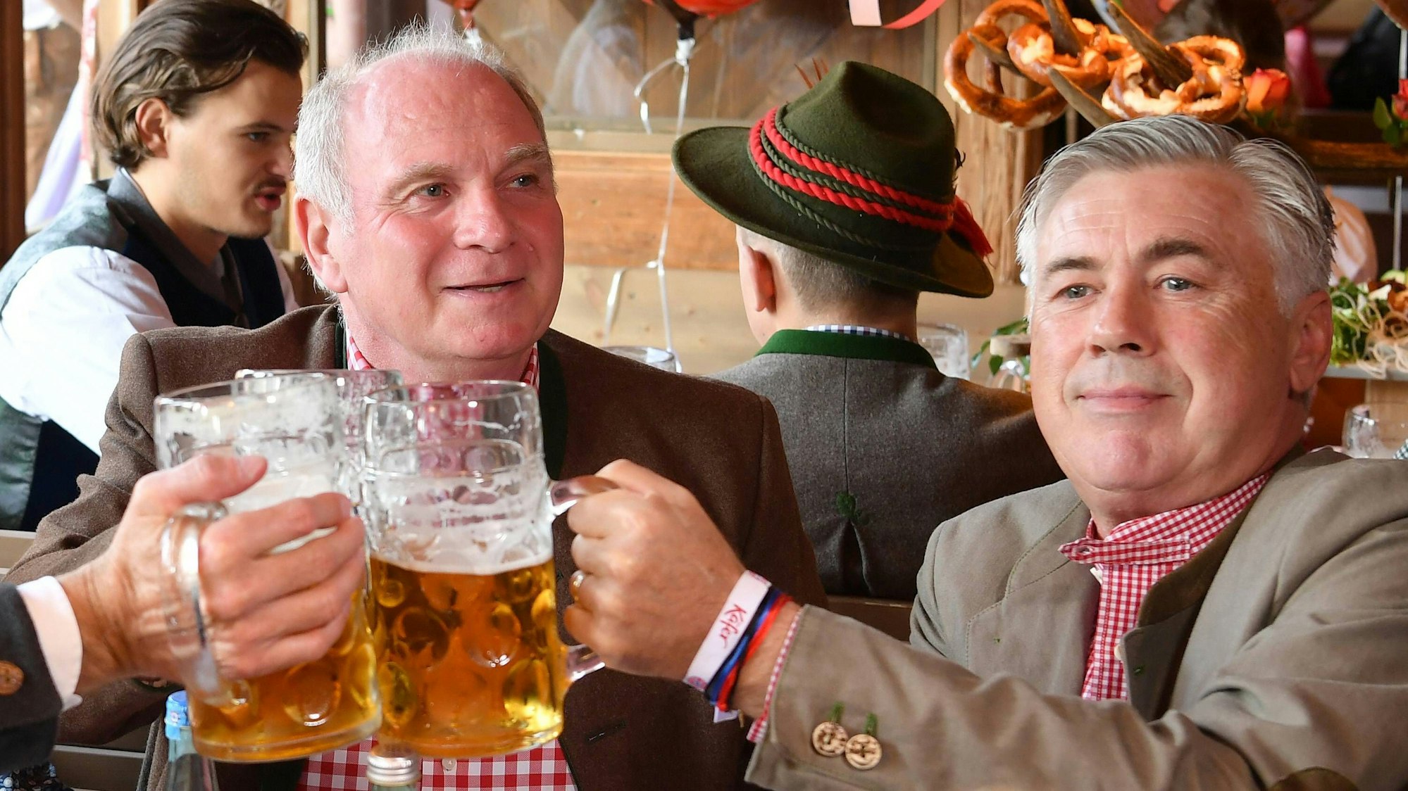 Uli Hoeneß und Carlo Ancelotti.