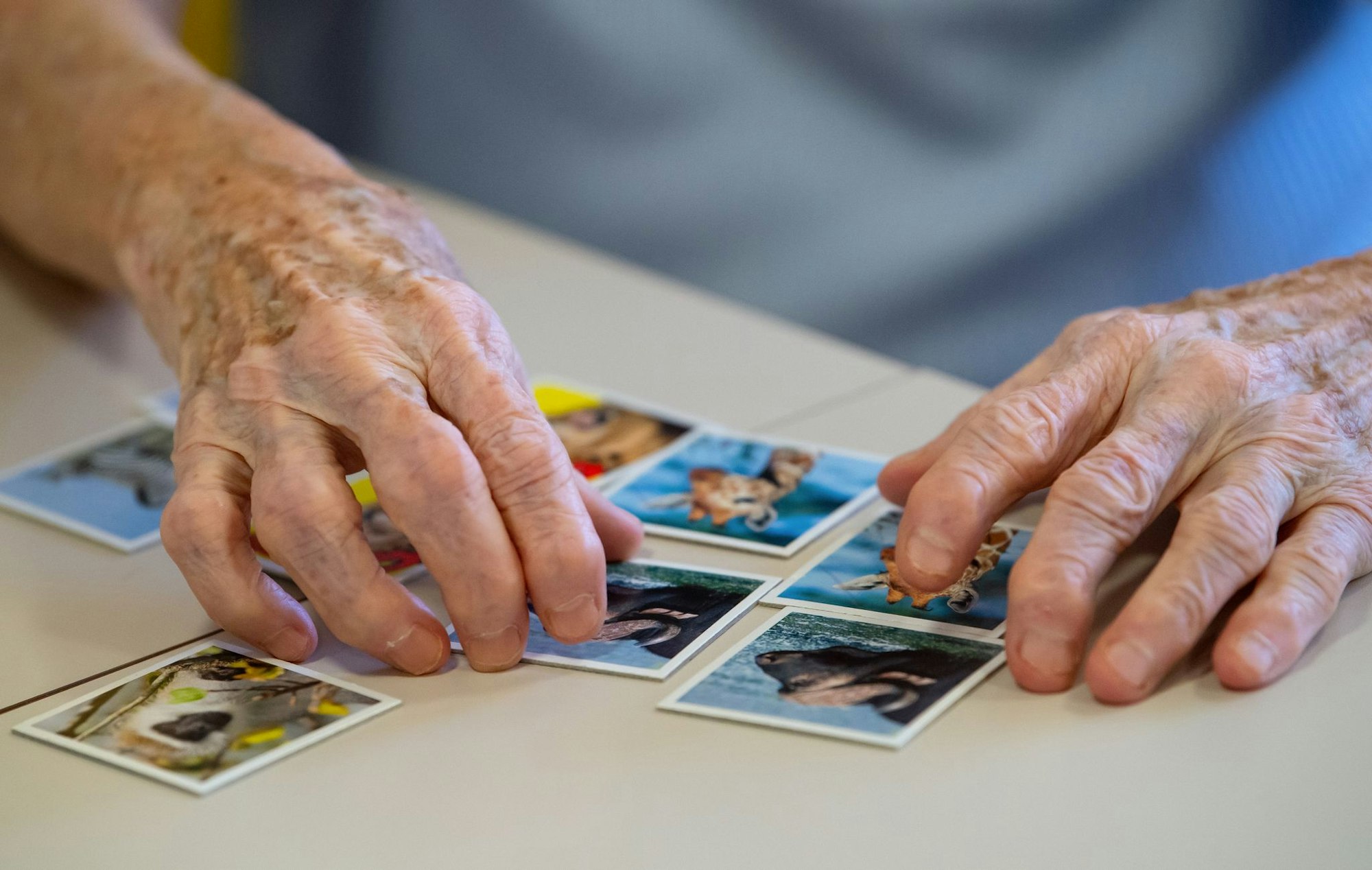 Lecanemab und Donanemab sollen bei Alzheimer im frühen Stadium den kognitiven Abbau etwas verlangsamen. (Archivbild)