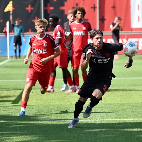 10.08.2025, Fussball-A Jug. Bayer Leverkusen-RW Essen
rechts: Dustin Buck (Bayer)
Foto: Uli Herhaus