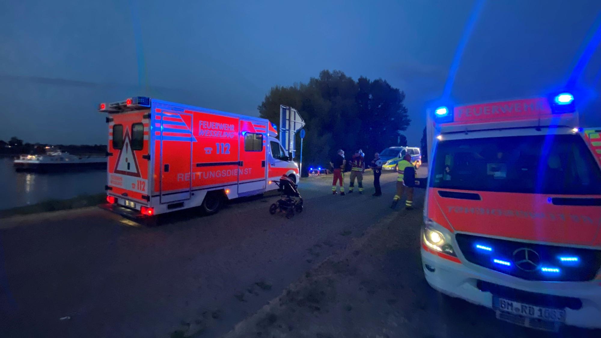 Auch Einsatzkräfte der Feuerwehr im Rhein-Erft-Kreis waren am Rhein im Einsatz (Archivfoto).