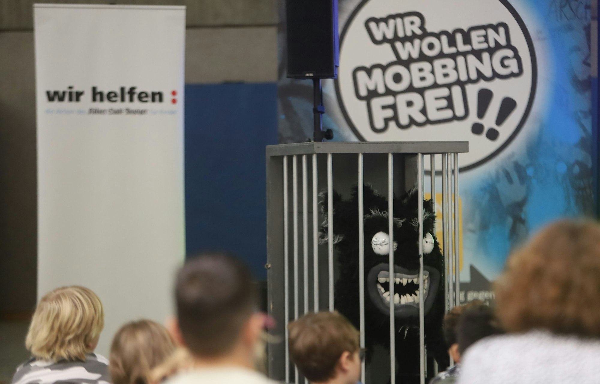 Das Mobbing-Monster Mo muss in Schach gehalten werden