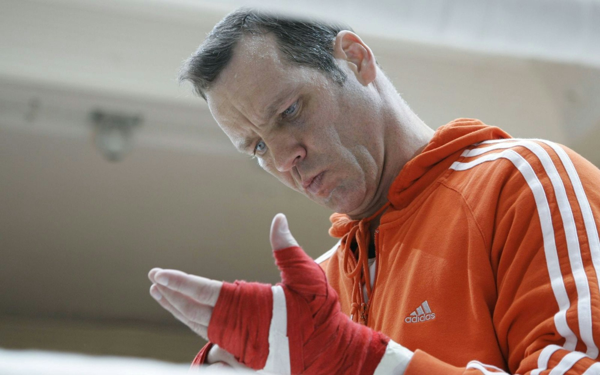 Boxer Henry Maske 2007 beim Training für sein geplantes Comeback gegen Virgil Hill. Maskes Niederlage gegen denselben Gegner gut zehn Jahre zuvor wirft noch heute Fragen auf. (Bild: IMAGO / Berlinfoto)