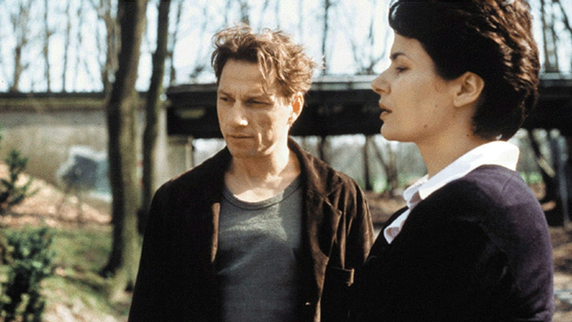 Einer seiner schönsten Filme: In Christian Petzolds Berliner-Schule-Drama „Die innere Sicherheit“ spielt er an der Seite von Barbara Auer einen ehemaligen Terroristen. (Bild: ARD / Degeto)