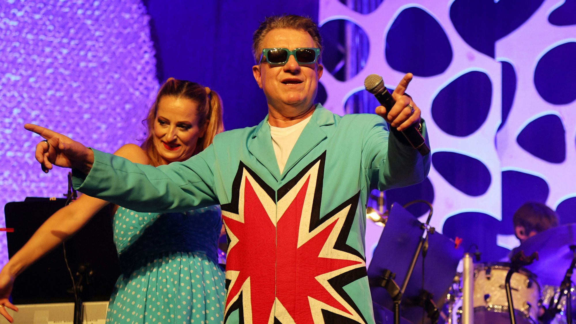 Linus als Moderator der Talentprobe.