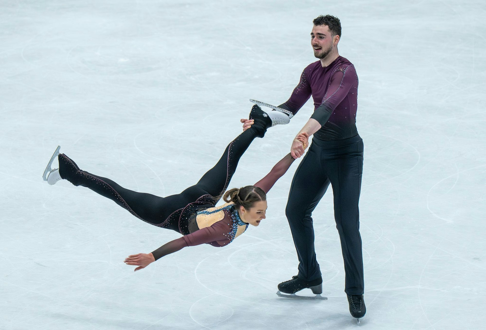 Annika Hocke (l) und Robert Kunkel belegten in Oberstdorf Platz acht.