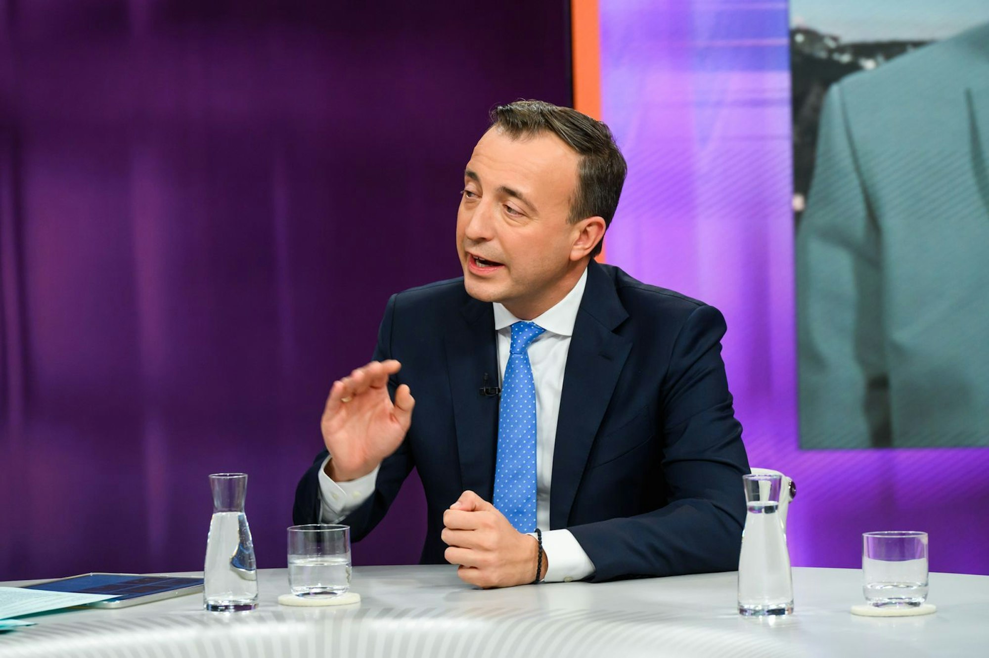 Paul Ziemiak warf seinem Gegenüber vor, „unseriös und polemisch“ zu argumentieren. (Bild: ZDF/Jule Roehr )