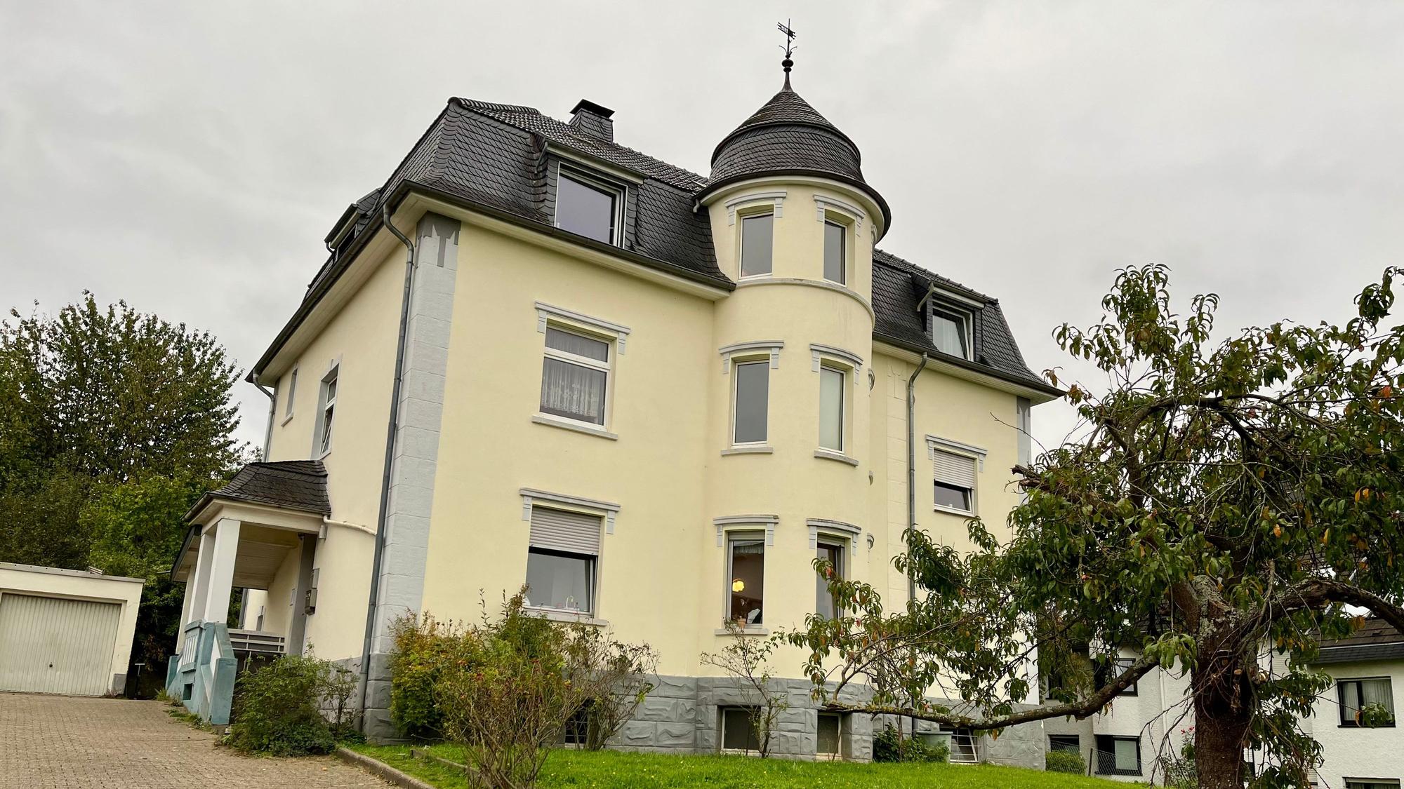 Villa an der Schützenstraße in Leichlingen, die seit Februar 2024 von Geflüchteten bewohnt wird