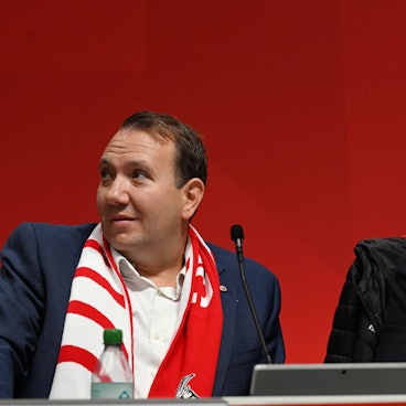 27.09.2025 , xophax, Fussball 1.Bundesliga, 1.FC Koeln Mitgliederversammlung , Präsidentenwahl. Rhein Energie Stadion Jahreshauptversammlung am Samstag den 27.09.2025. 1.FC Köln Fabian Schwab, links und Werner Wolf , rechts DFL/DFB REGULATIONS PROHIBIT ANY USE OF PHOTOGRAPHS as IMAGE SEQUENCES and/or QUASI-VIDEO Koeln *** 27 09 2025 , xophax, Fußball 1 Bundesliga, 1 FC Koeln Mitgliederversammlung , Präsidentenwahl Rhein Energie Stadion Jahreshauptversammlung am Samstag den 27 09 2025 1 FC Köln Fabian Schwab, links und Werner Wolf , rechts DFL DFB REGULATIONS PROHIBIT ANY USE OF PHOTOGRAPHS as IMAGE SEQUENCES and or QUASI VIDEO Koeln