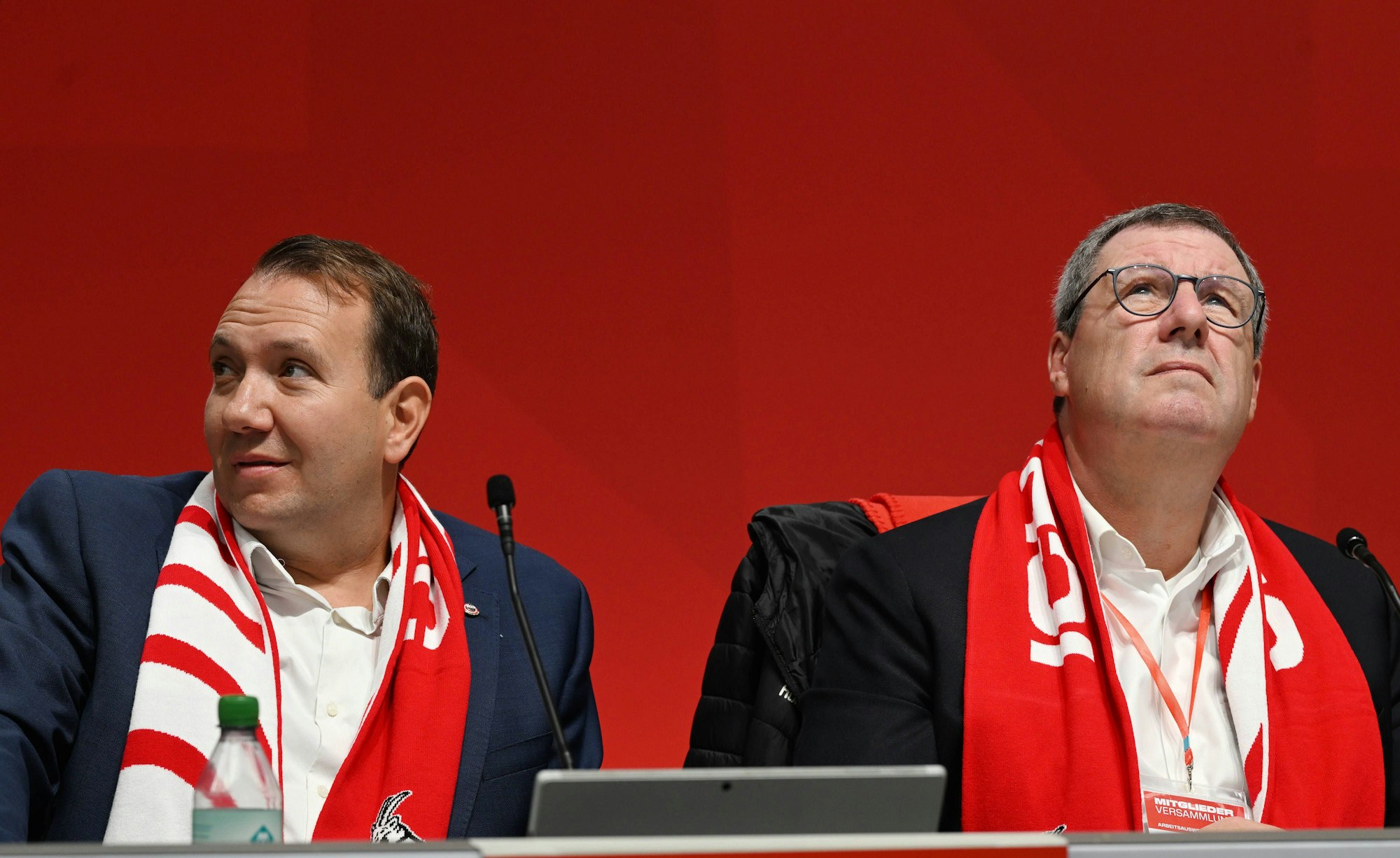 27.09.2025 , xophax, Fussball 1.Bundesliga, 1.FC Koeln Mitgliederversammlung , Präsidentenwahl. Rhein Energie Stadion Jahreshauptversammlung am Samstag den 27.09.2025. 1.FC Köln Fabian Schwab, links und Werner Wolf , rechts DFL/DFB REGULATIONS PROHIBIT ANY USE OF PHOTOGRAPHS as IMAGE SEQUENCES and/or QUASI-VIDEO Koeln *** 27 09 2025 , xophax, Fußball 1 Bundesliga, 1 FC Koeln Mitgliederversammlung , Präsidentenwahl Rhein Energie Stadion Jahreshauptversammlung am Samstag den 27 09 2025 1 FC Köln Fabian Schwab, links und Werner Wolf , rechts DFL DFB REGULATIONS PROHIBIT ANY USE OF PHOTOGRAPHS as IMAGE SEQUENCES and or QUASI VIDEO Koeln