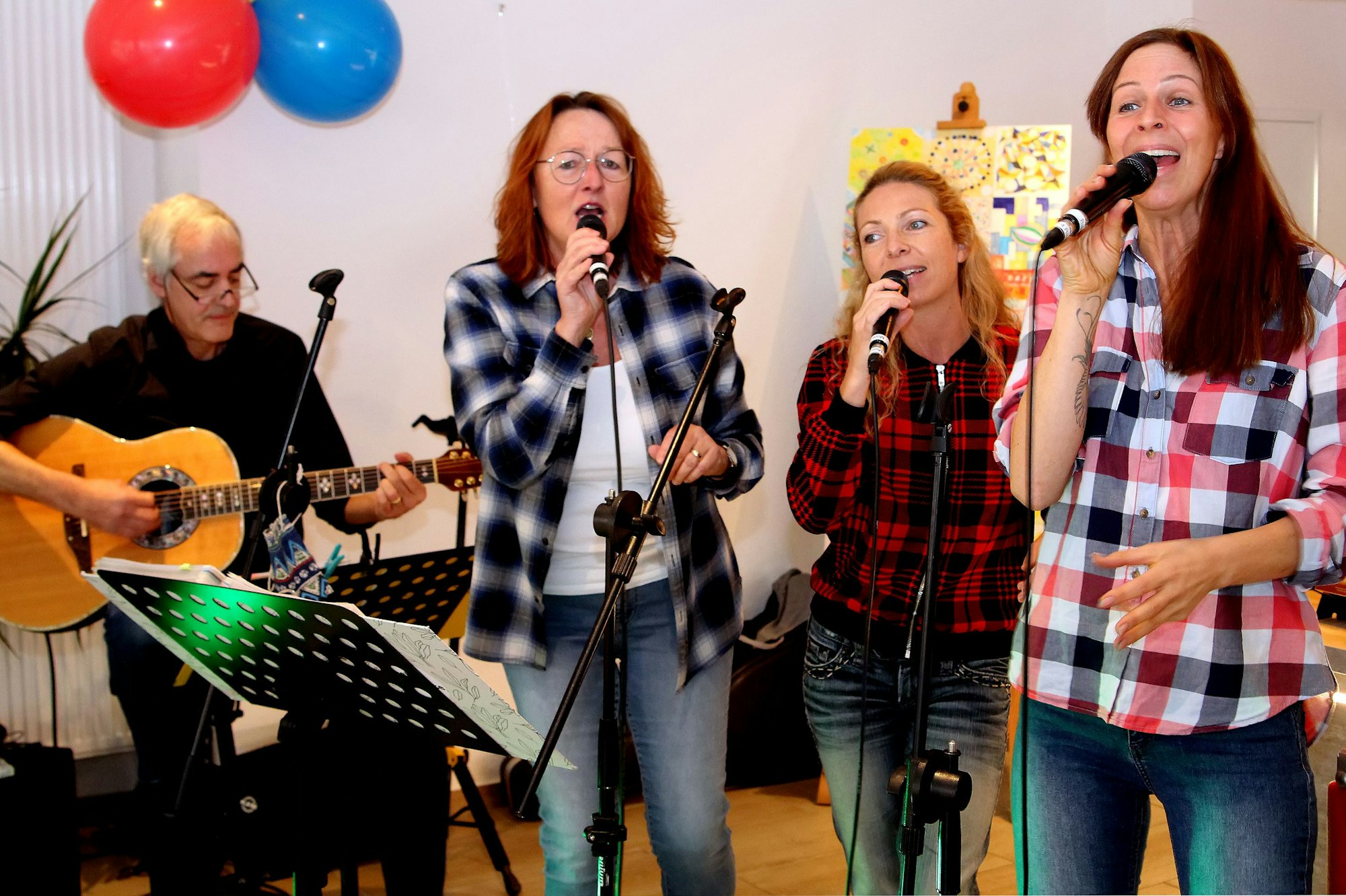 Das Bild zeigt die Cover me-Band.