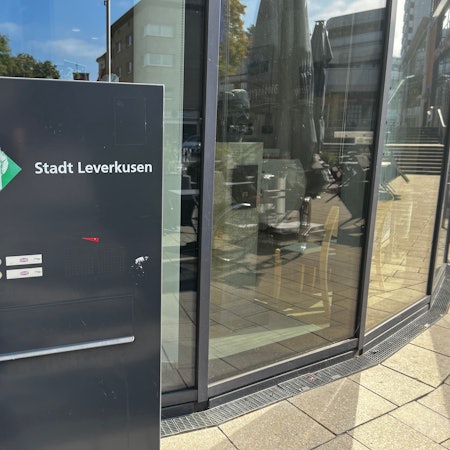 Leverkusener Rathaus-Briefkasten