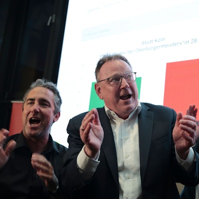 28.09.2025, Köln: Torsten Burmester ( SPD) ist zukünftiger Oberbürgermeister von Köln.Wahlparty der SPD zur Oberbürgermeisterwahl Köln 2025 im Saal Anno 1858 in der Malzmühle. Foto:Dirk Borm