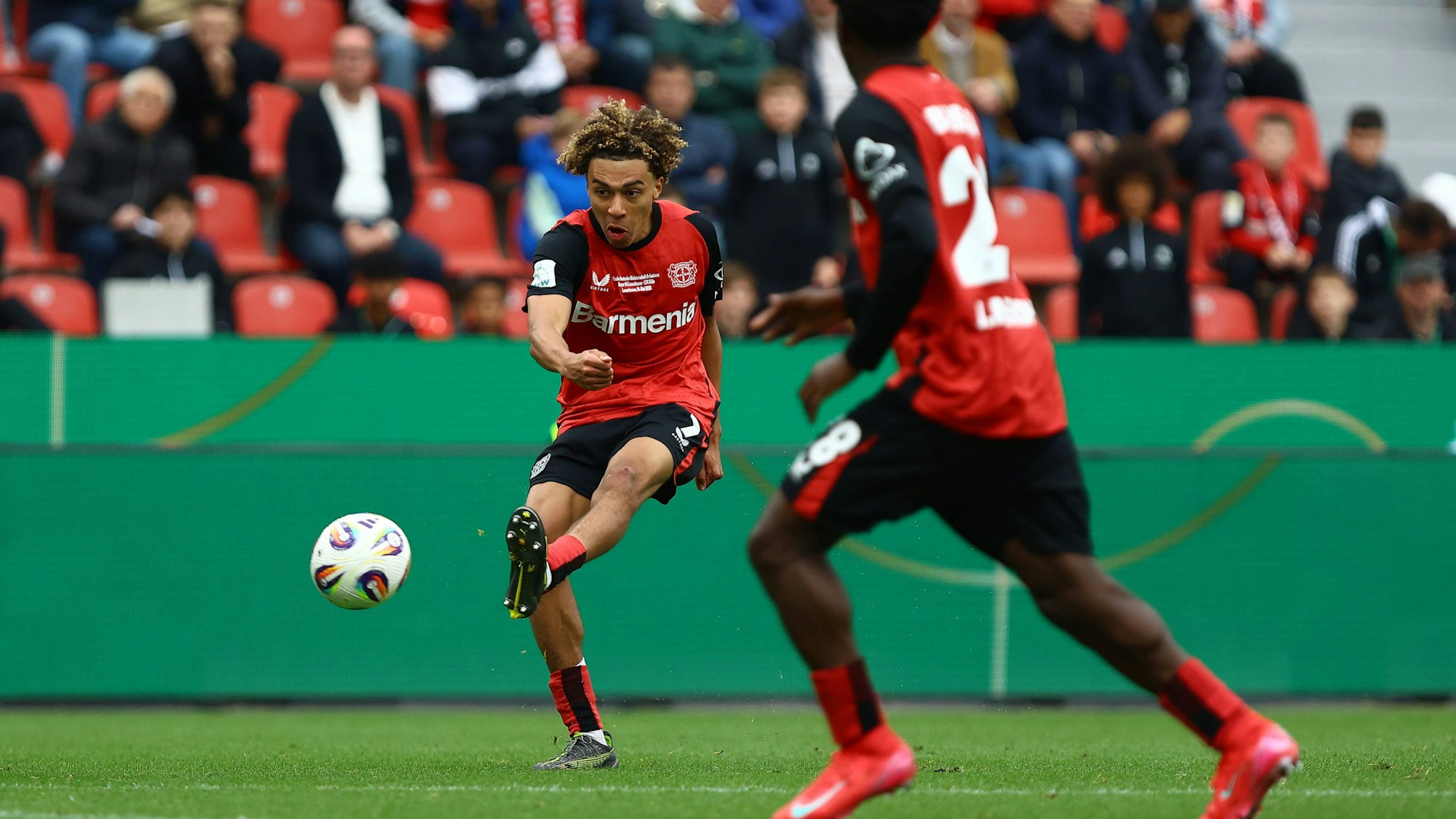 7 Montrell Amare Culbreath Bayer 04 Leverkusen U19 Fußball I Junioren I U19 DFB-Nachwuchsliga I Saison 2024-2025 I Deutsche Meisterschaft U19, Finale I Bayer 04 Leverkusen U19 - 1. FC Köln U19 I 18.05.2025 I BayArena *** 7 Montrell Amare Culbreath Bayer 04 Leverkusen U19 Football I Juniors I U19 DFB Youth League I Season 2024 2025 I German Championship U19, Final I Bayer 04 Leverkusen U19 1 FC Cologne U19 I 18 05 2025 I BayArena
