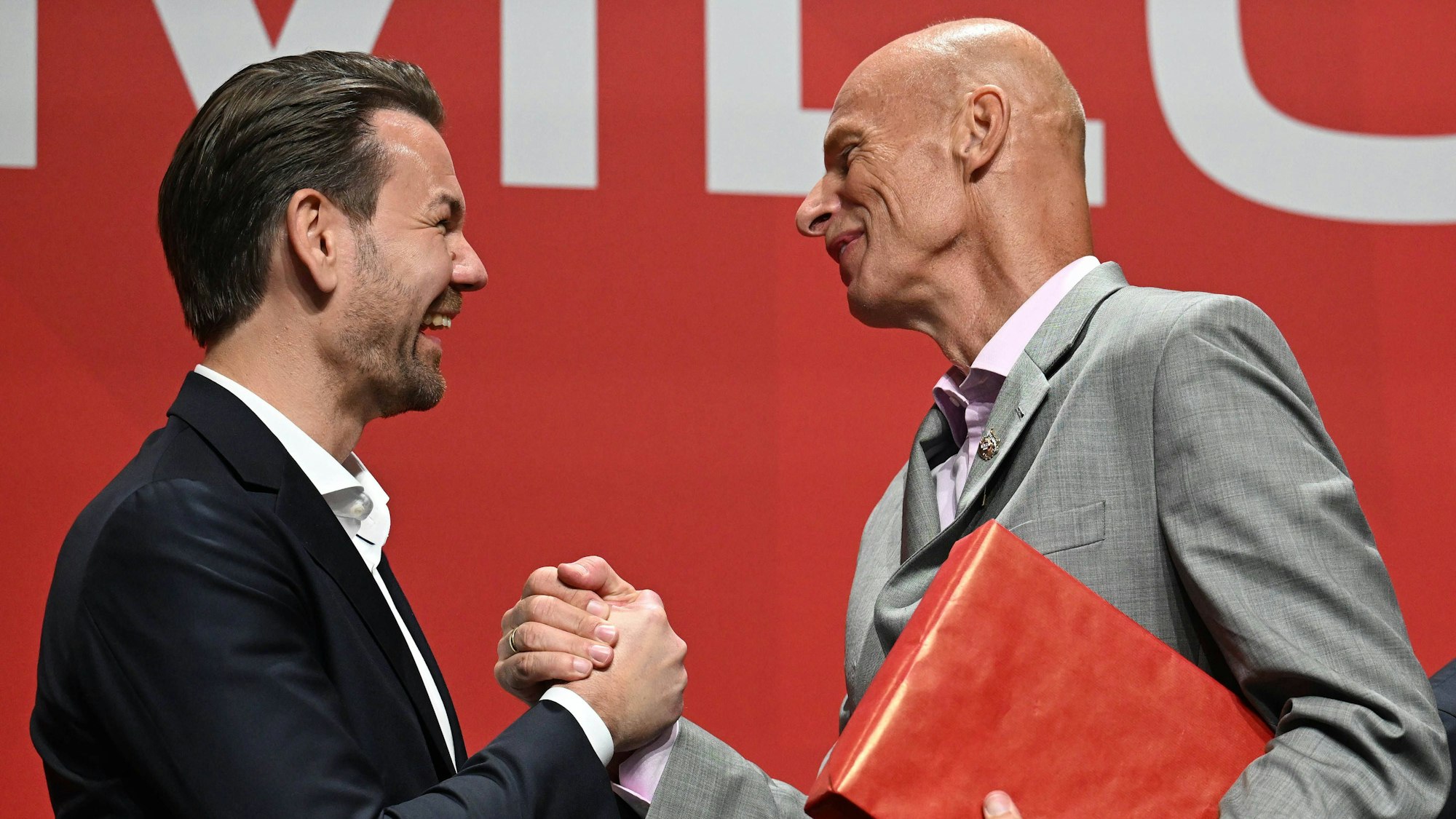 FC-Sportdirektor Thomas Kessler und der neue Präsident Jörn Stobbe
