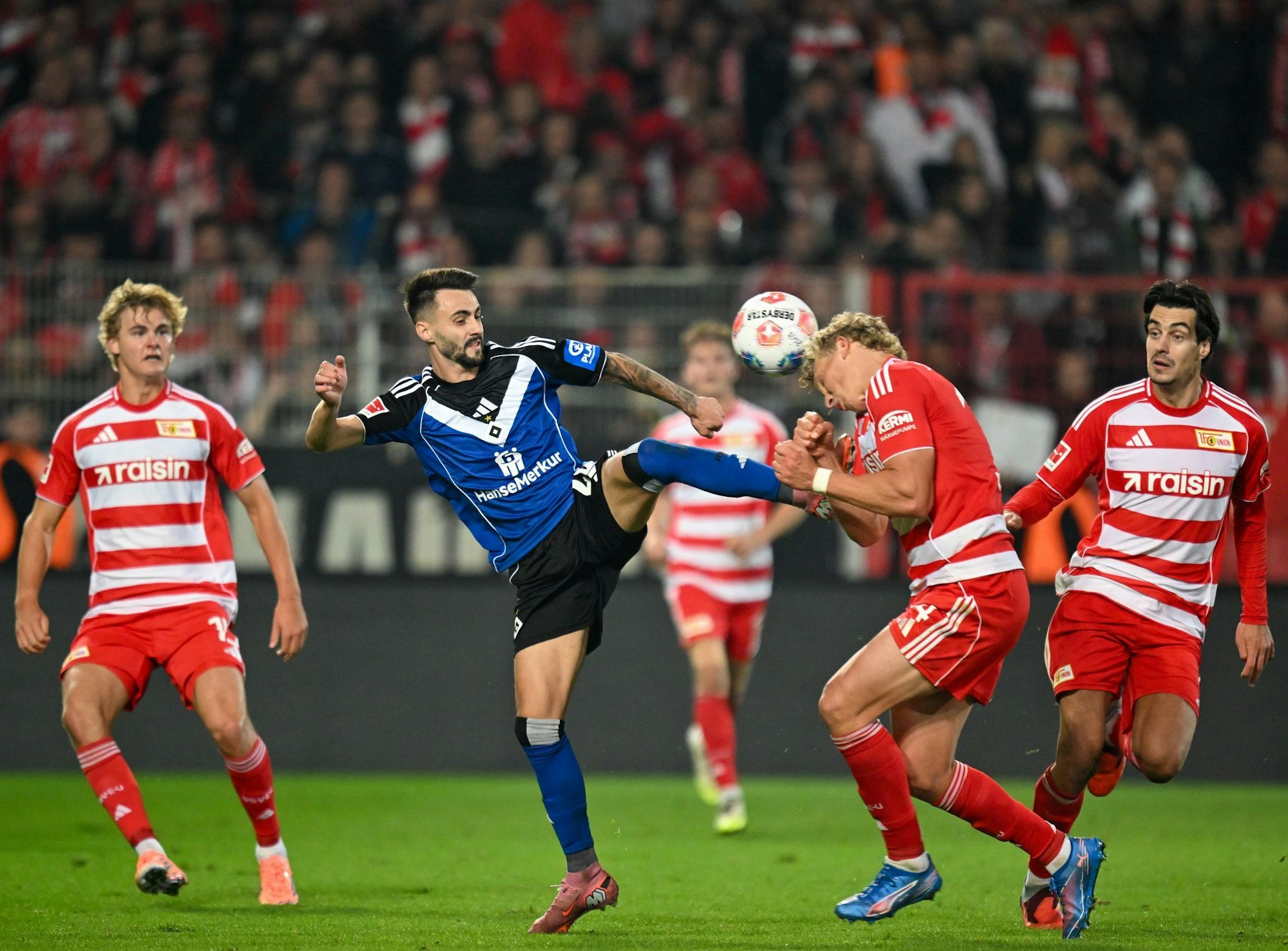 Dieser Tritt hat für HSV-Profi Vieira Folgen.