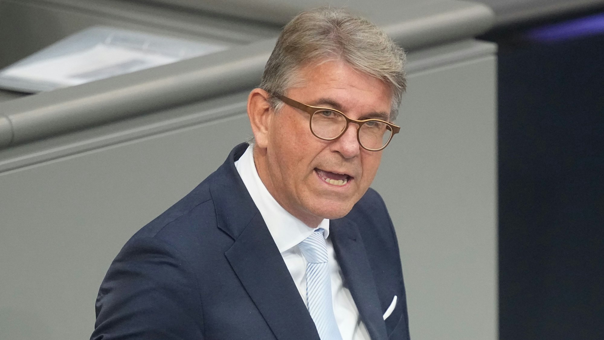 Wolfram Weimer (CDU), Staatsminister für Kultur und Medien, spricht in der Generaldebatte in der Haushaltswoche im Bundestag. (Archivbild)