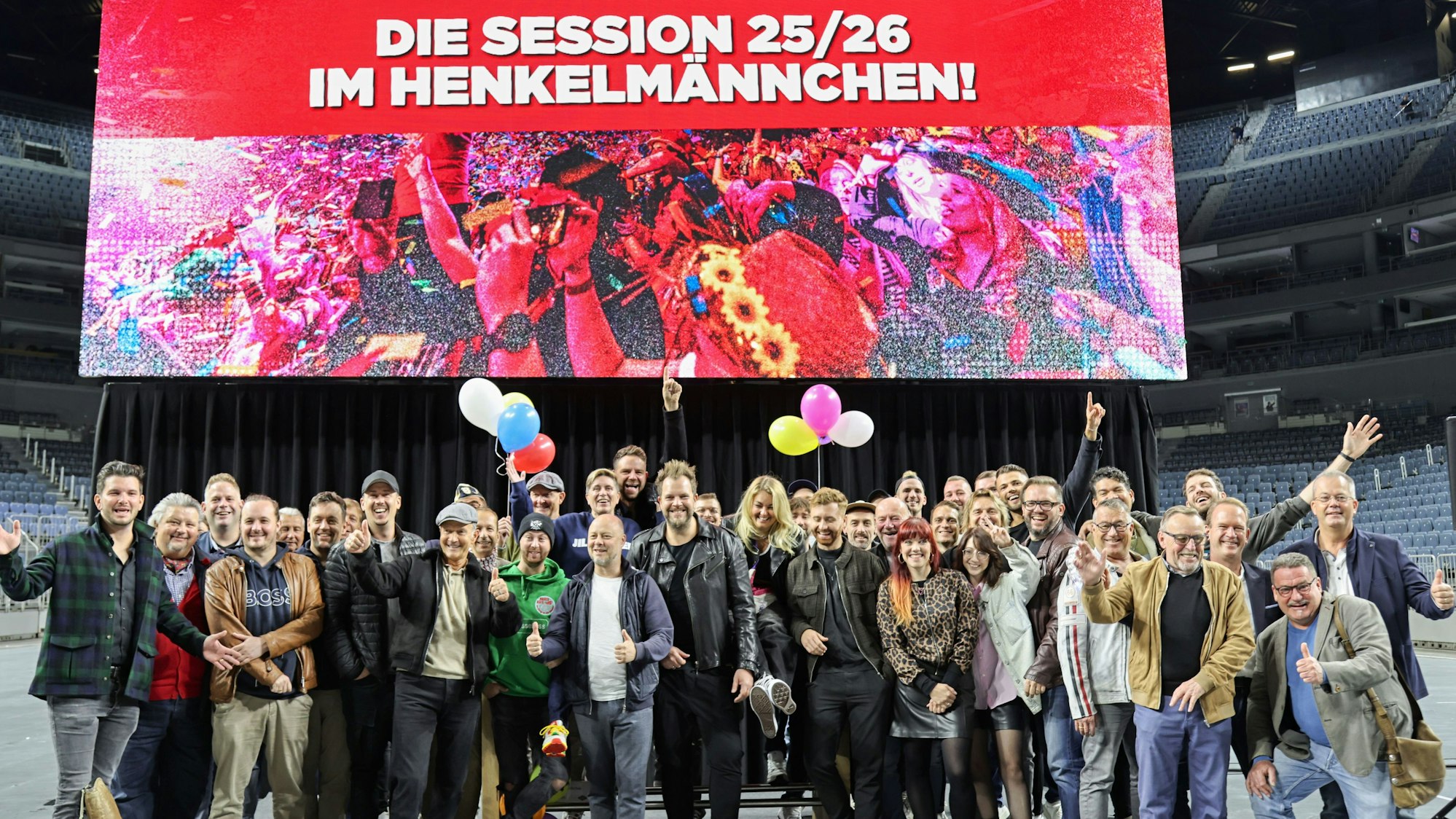 Gruppen-Vorfreude auf die jecken Veranstaltungen in der Lanxess-Arena